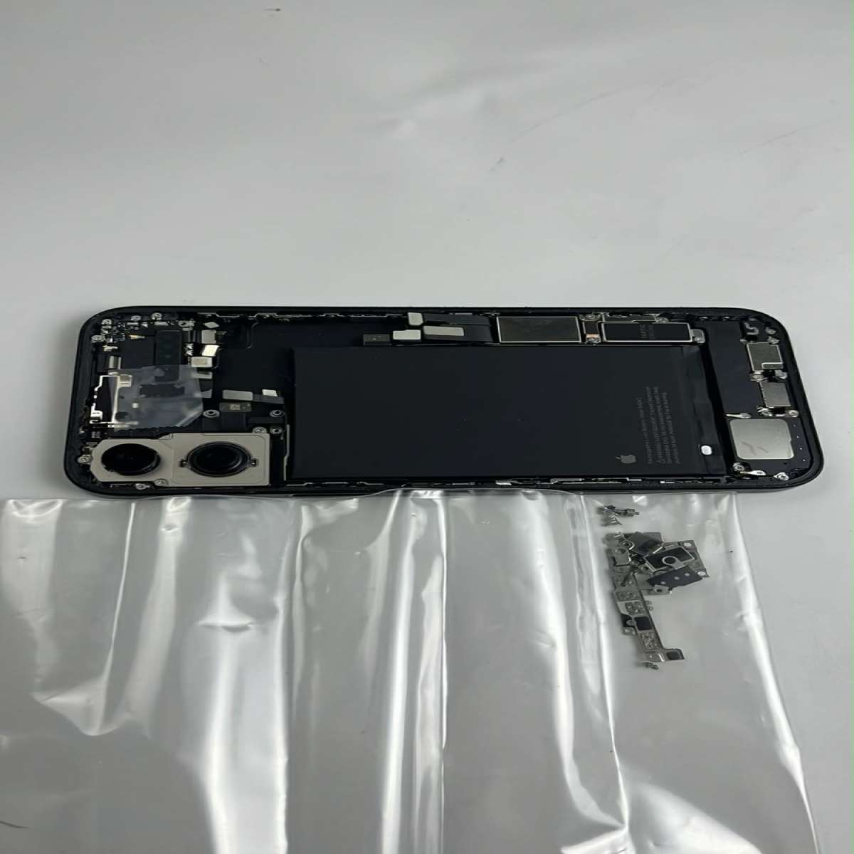 iPhone 16 Plus Full Replacement Parts Kit, Black - Photo 9